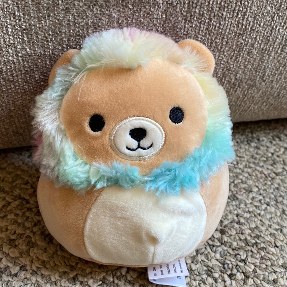 Leonard the Lion Squishmallow
